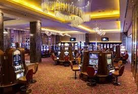Live casino dengan dealer profesional dan permainan real-time